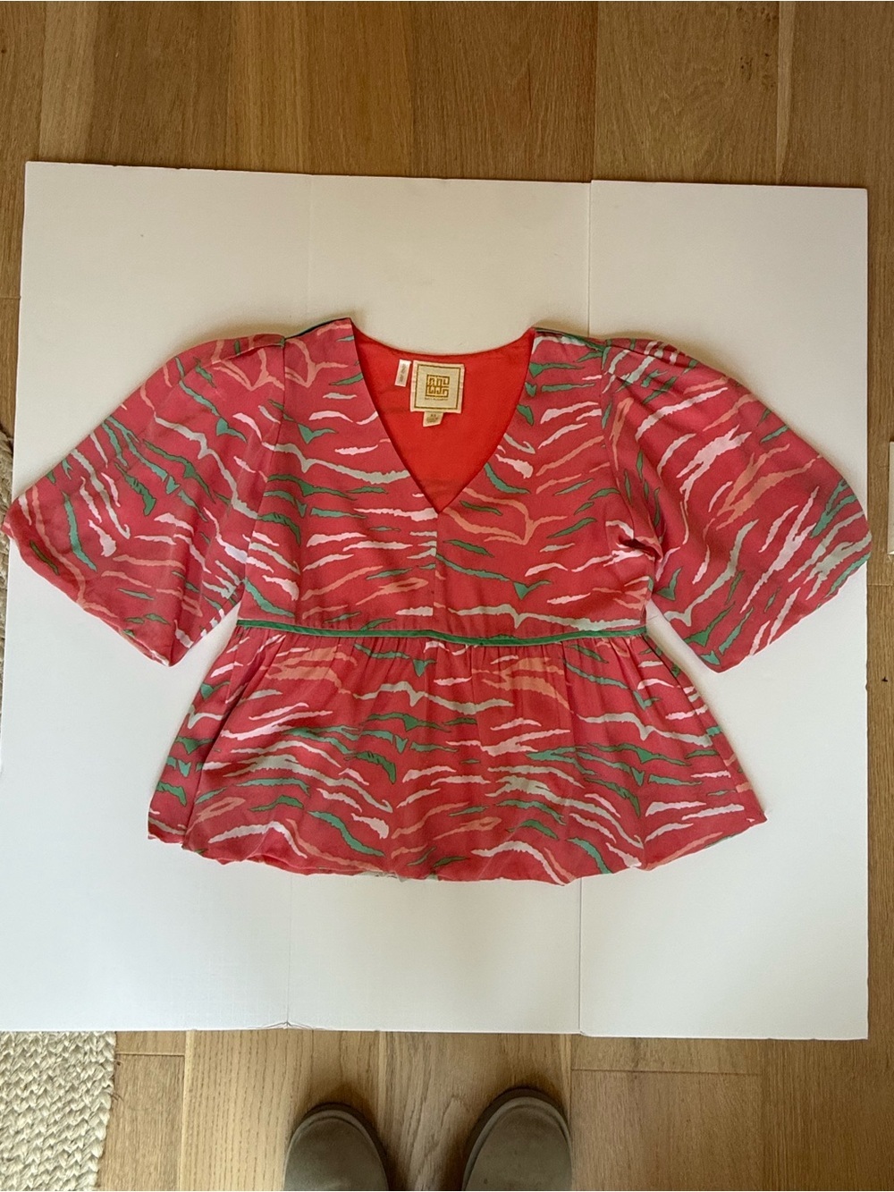 Emily McCarthy Blouse XS Pink Abstract Print Boho Peplum Top - Picture 3 of 6